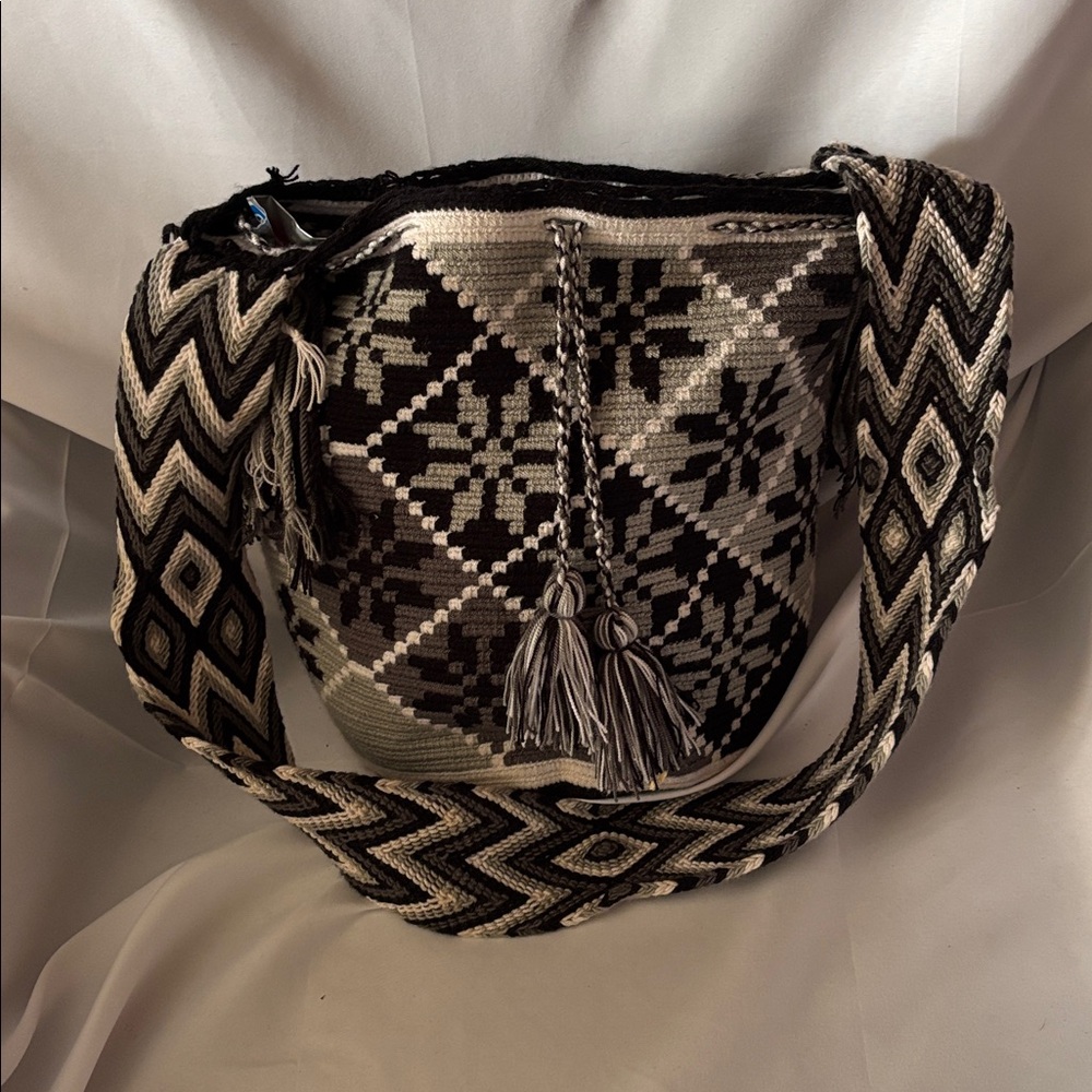 Black and White Patterned Bucket Bag